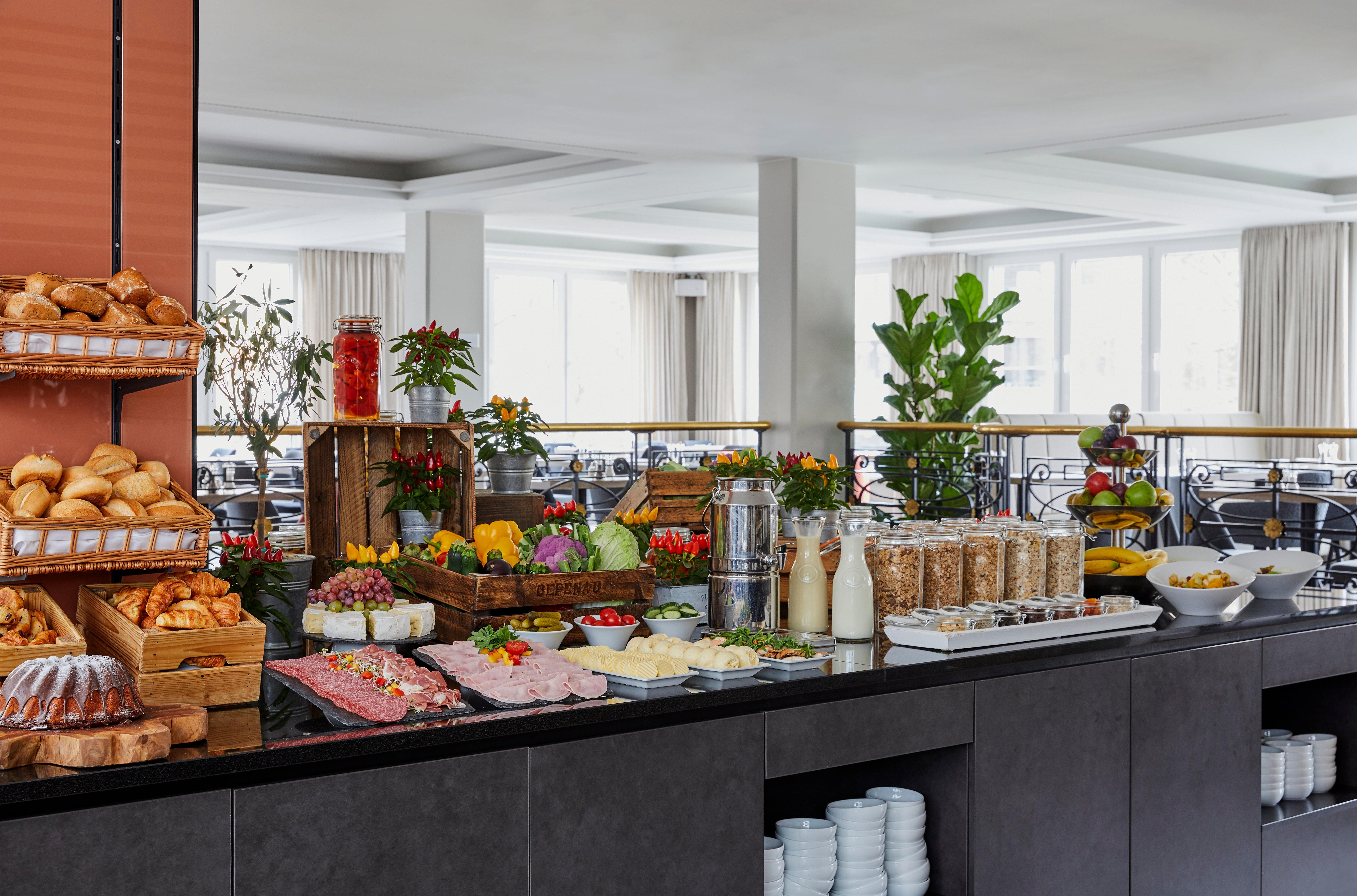 Отель Crowne Plaza Hamburg-city Alster By Ihg Гамбург