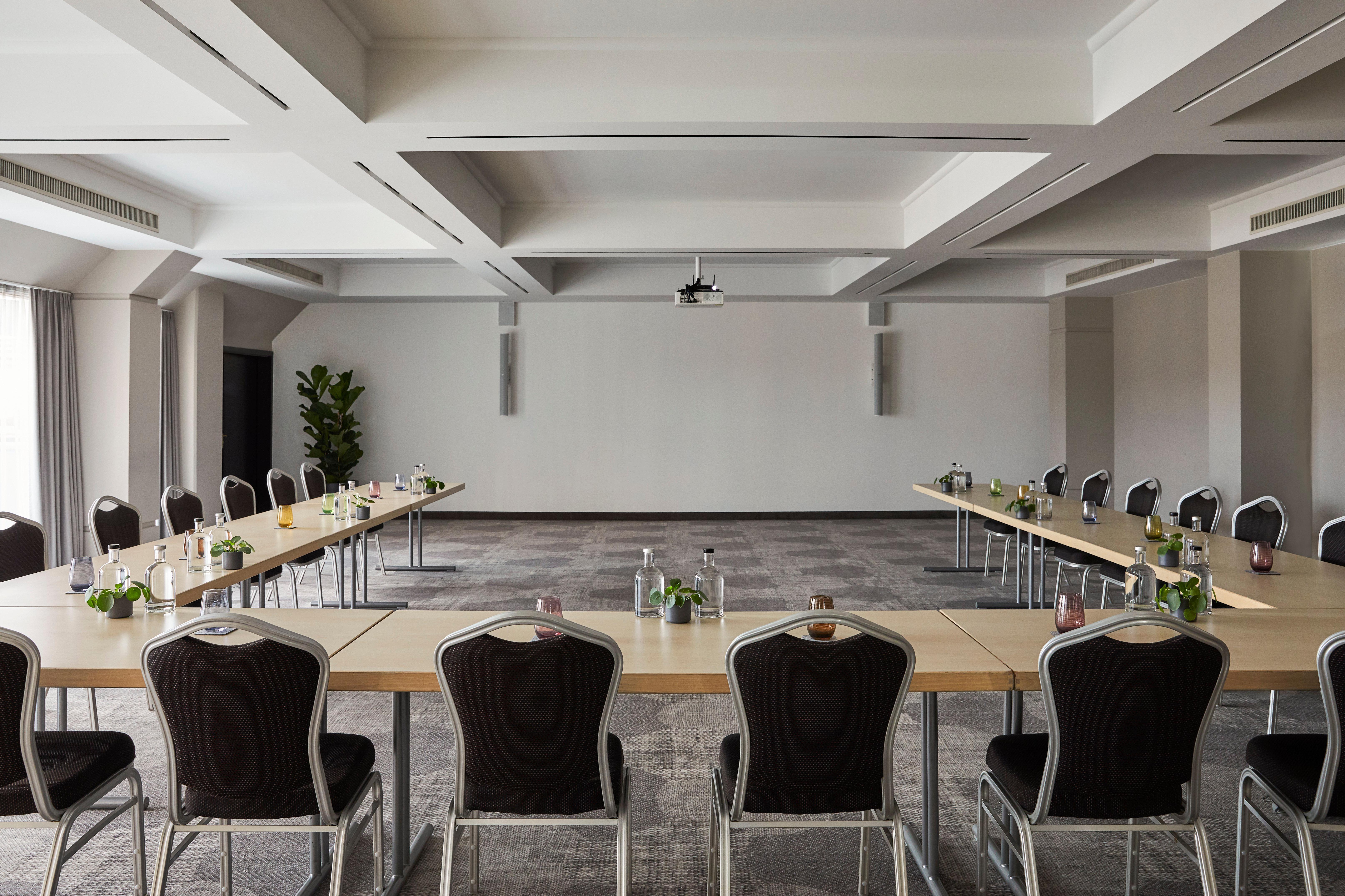 Crowne Plaza Hamburg-city Alster By Ihg Отель Гамбург