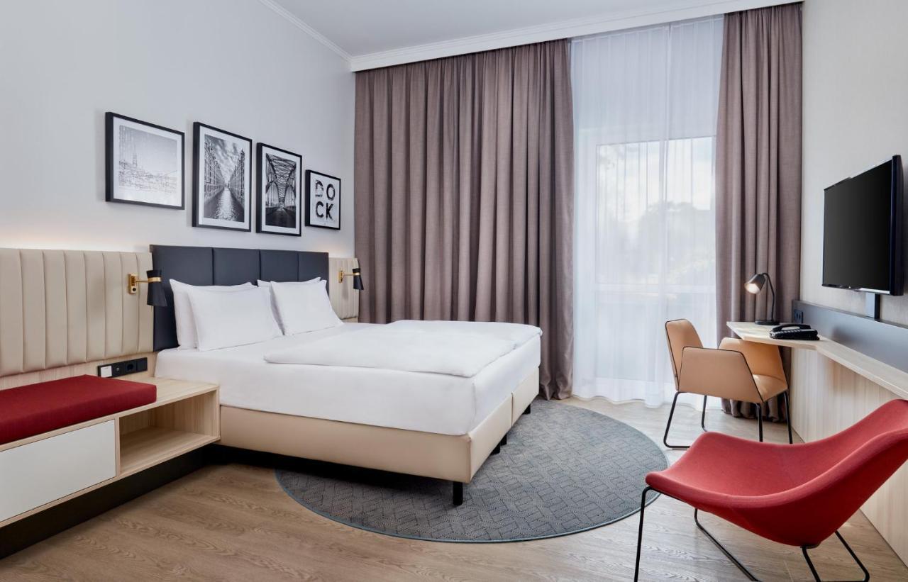 Отель Crowne Plaza Hamburg-city Alster By Ihg Гамбург